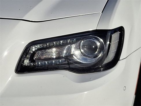 Used 2023 Chrysler 300 Touring L w/ Popular Equipment Group image 9