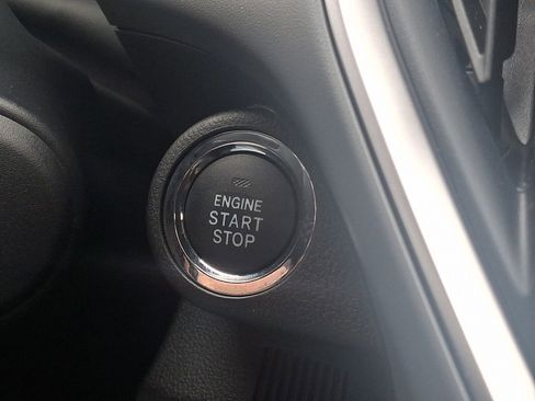 Certified 2025 Subaru Crosstrek 2.0i Premium image 22