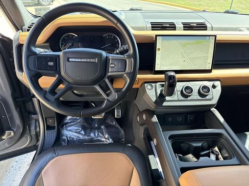 Used 2023 Land Rover Defender 130 X image 30