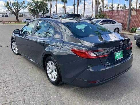 Used 2025 Toyota Camry LE FWD image 5