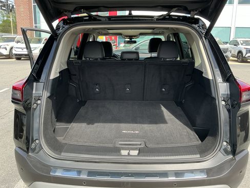 Used 2021 Nissan Rogue SV w/ Premium Package image 21