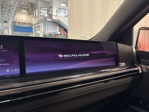 Used 2025 Cadillac Escalade Sport w/ Touring Package AWD/4WD image 18