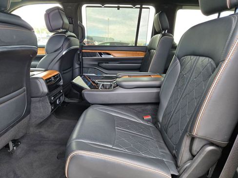 Used 2024 Jeep Grand Wagoneer L Series III image 16