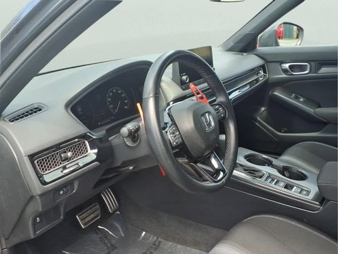 Used 2025 Honda Civic Sport image 14