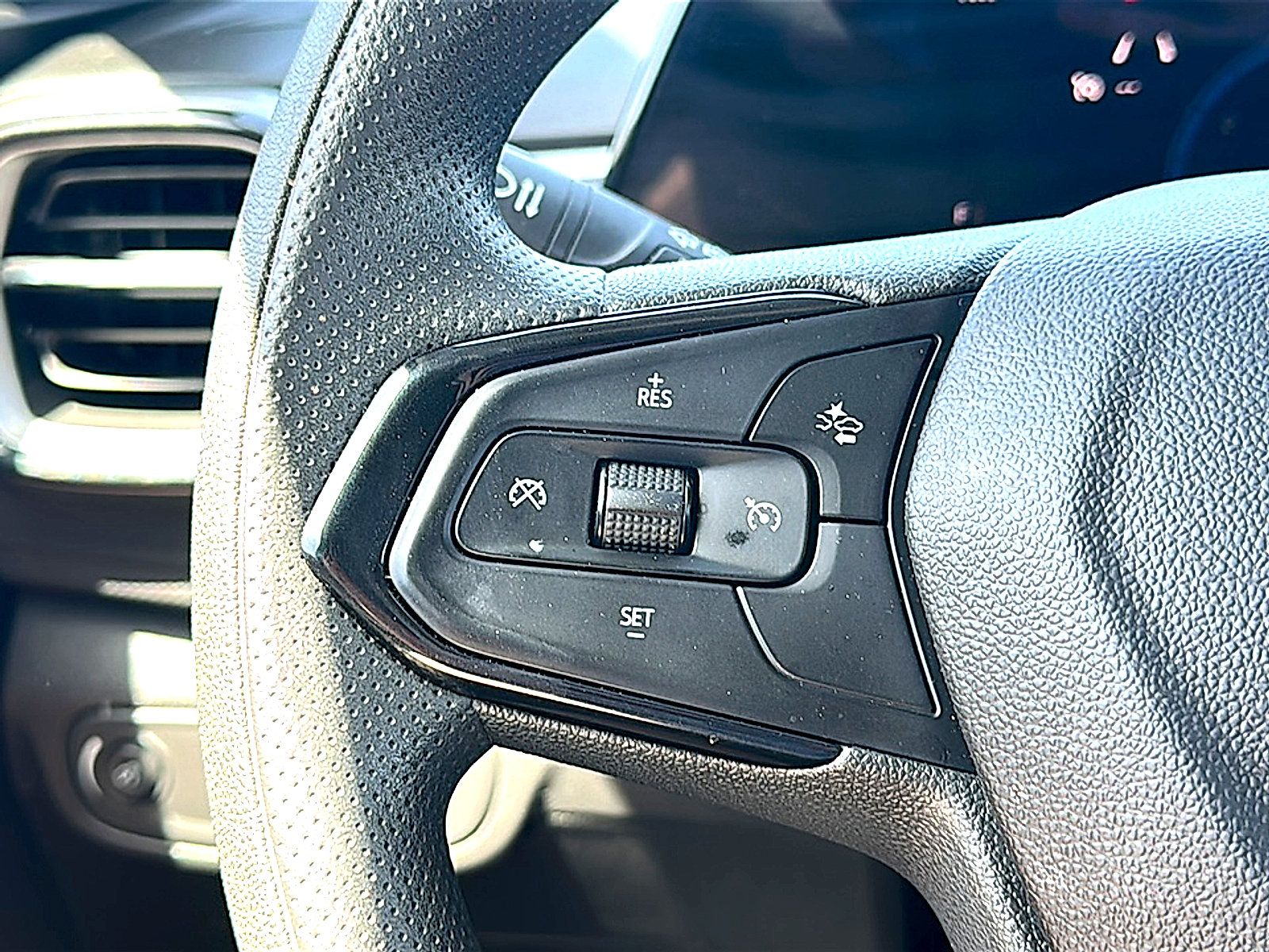 Used 2025 Chevrolet TrailBlazer LT FWD image 29