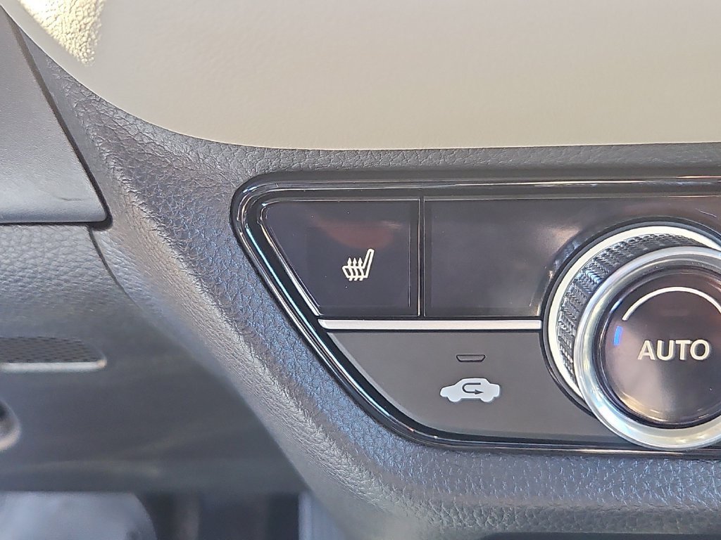Used 2025 Honda HR-V EX-L image 18