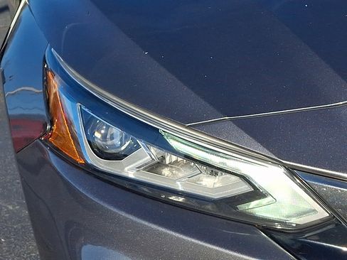 Used 2019 Nissan Altima 2.5 SR w/ SR Premium Package image 9