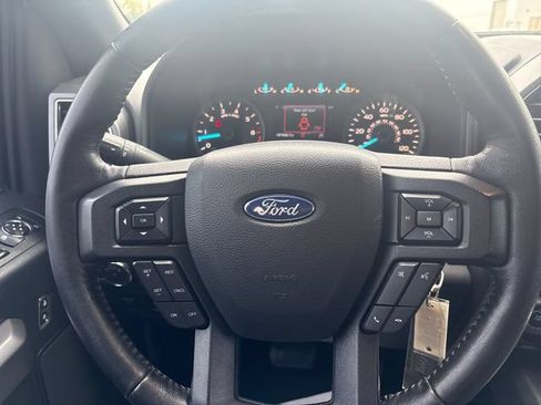 Used 2020 Ford F150 XLT w/ Equipment Group 302A Luxury AWD/4WD image 18