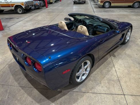 Used 2000 Chevrolet Corvette Convertible w/ Memory Pkg RWD image 17