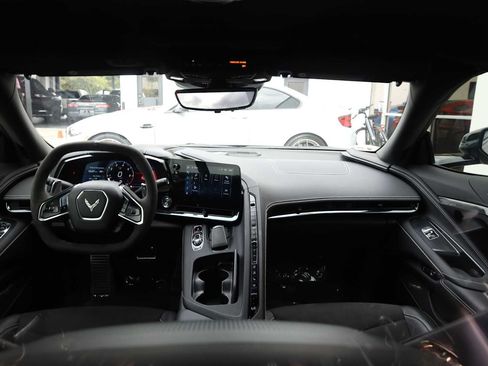 Used 2024 Chevrolet Corvette Stingray Preferred Cpe w/ Z51 Performance Package RWD image 17