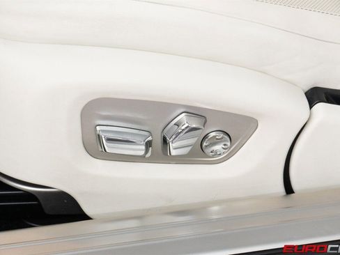 Used 2018 Rolls-Royce Dawn image 48