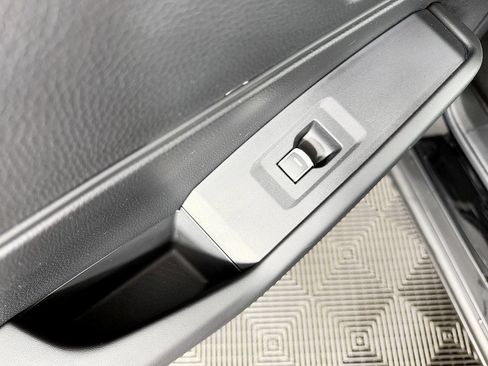 Used 2024 Honda Accord EX image 34
