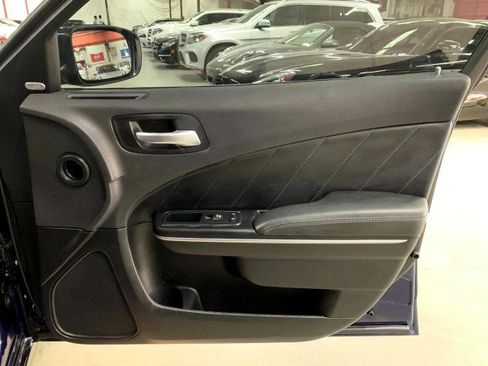 Used 2017 Dodge Charger SXT w/ Plus Group image 91