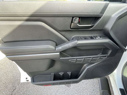 Used 2024 Toyota Tacoma SR5 image 15