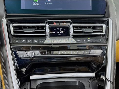 Used 2020 BMW M8 Convertible image 20