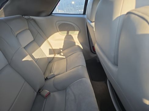 Used 2006 Chrysler Sebring Limited image 3