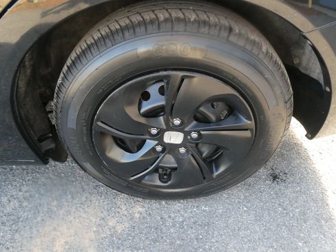 Used 2013 Honda Civic LX image 27