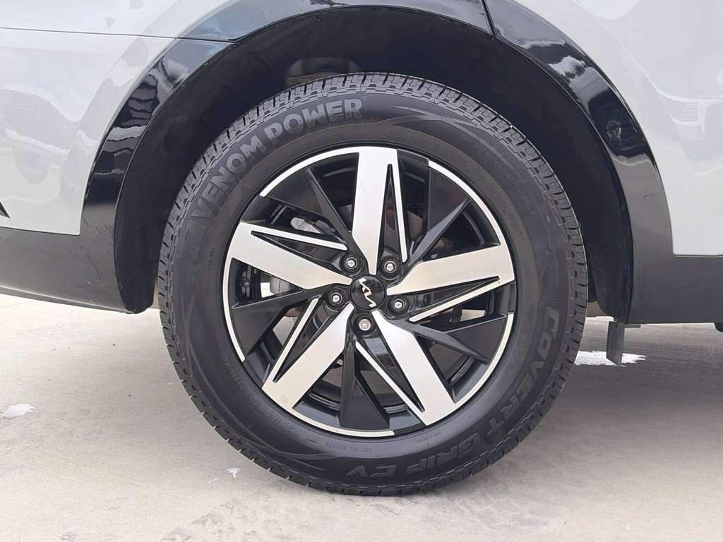 Used 2023 Kia Sorento EX FWD image 13
