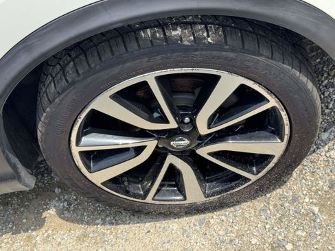 Used 2018 Nissan Rogue Sport SL AWD/4WD image 5