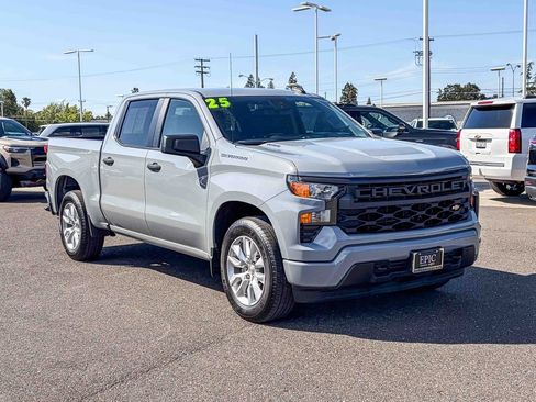 Used 2025 Chevrolet Silverado 1500 Custom RWD image 5