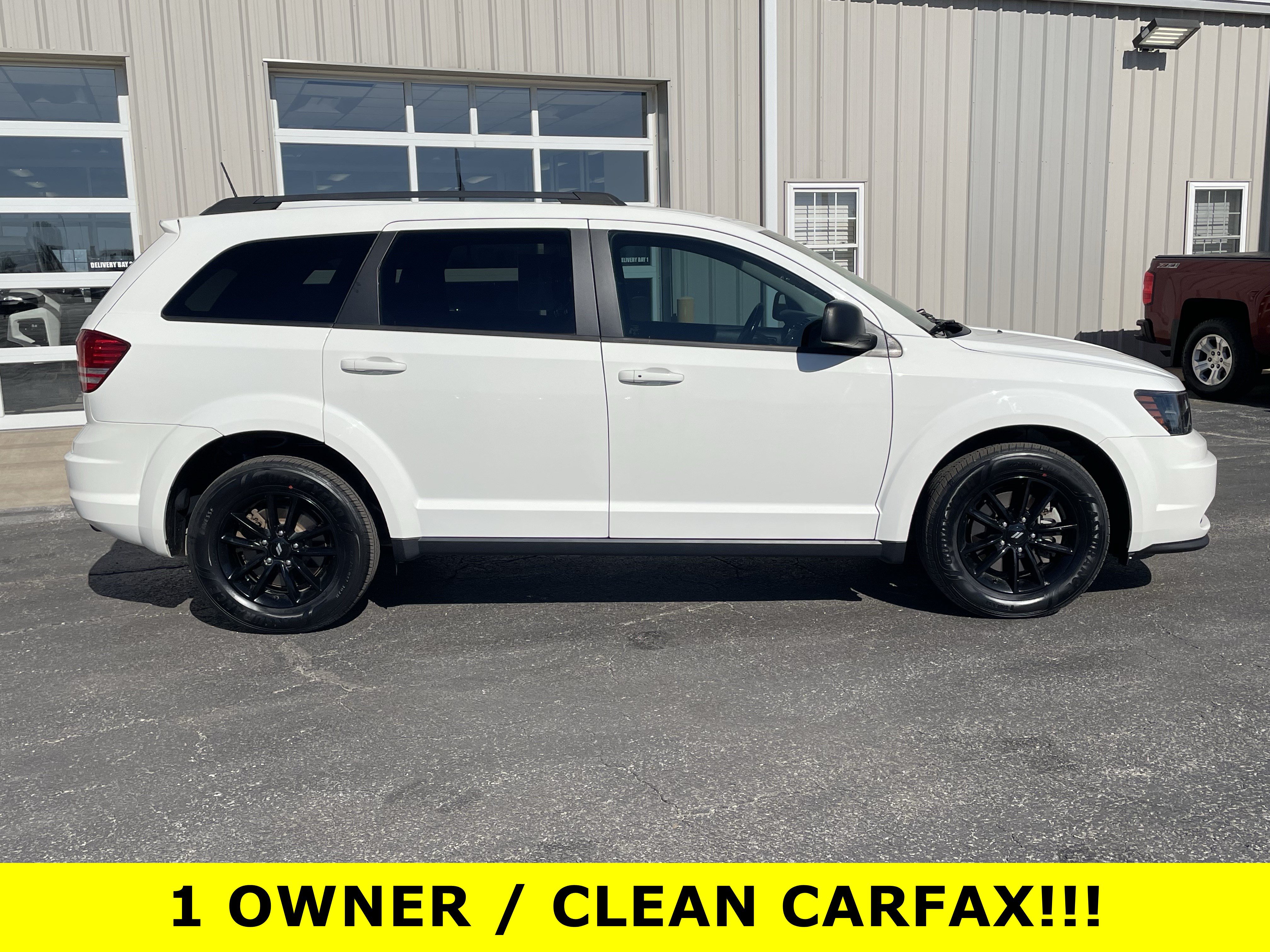 Used 2020 Dodge Journey SE w/ SE Popular Equipment Group FWD image 2
