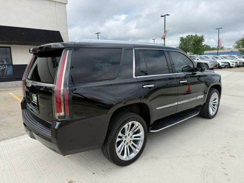 Used 2018 Cadillac Escalade Premium Luxury w/ LPO, Radiant Package AWD/4WD image 16