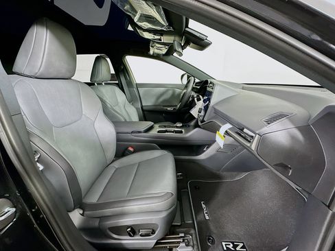 Used 2026 Lexus RZ 450e AWD w/ Cold Area Package image 32