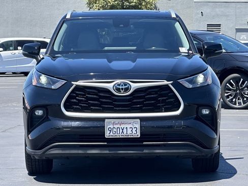 Used 2023 Toyota Highlander XLE FWD image 10