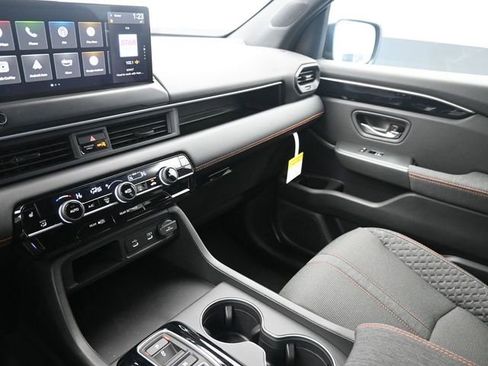 New 2026 Honda Pilot Sport image 31