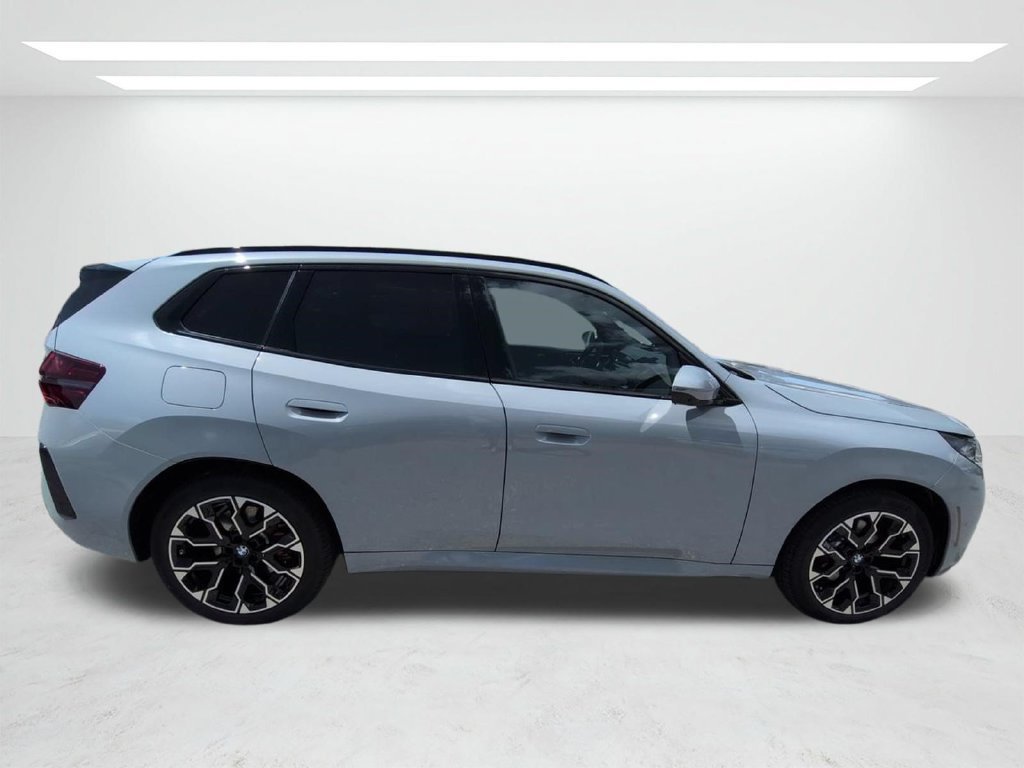 New 2026 BMW X3 xDrive30i w/ Premium Package AWD/4WD image 3