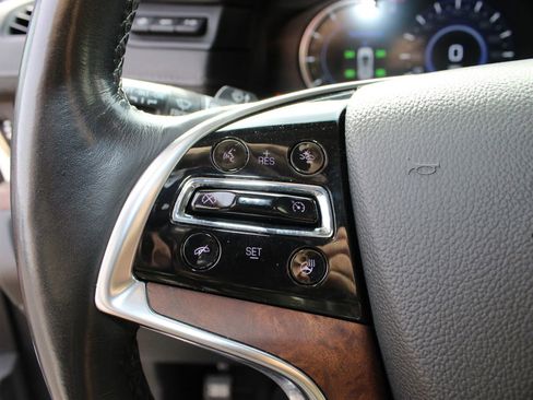 Used 2019 Cadillac Escalade Luxury image 26