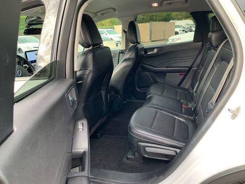 Used 2021 Ford Escape SEL image 16