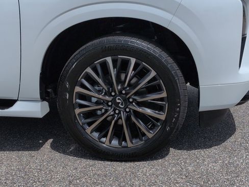 New 2026 INFINITI QX80 Autograph AWD/4WD image 12