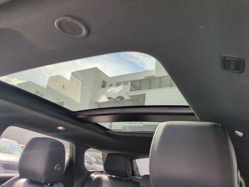 Used 2024 Land Rover Range Rover Evoque S image 24