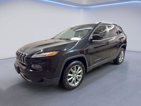 Used 2015 Jeep Cherokee Limited image 3