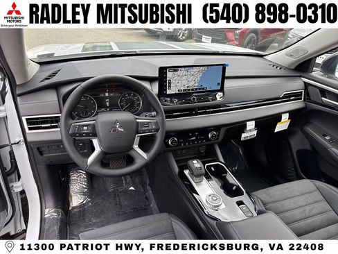 New 2026 Mitsubishi Outlander Trail Edition image 13