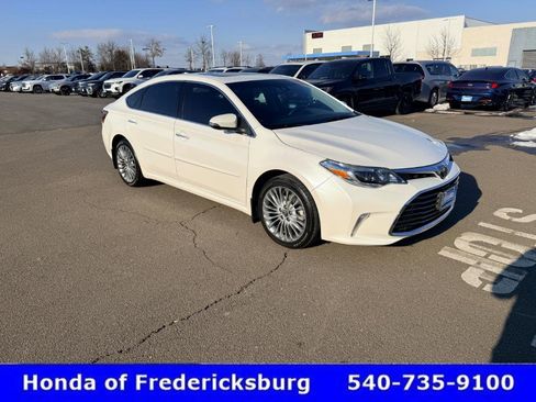 Used 2016 Toyota Avalon Limited image 8