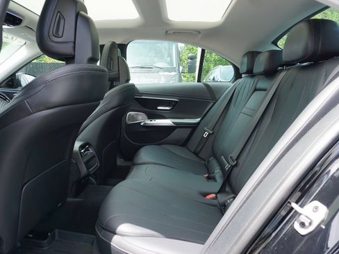 Certified 2024 Mercedes-Benz E 350 4MATIC Sedan image 19