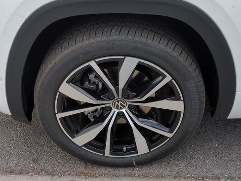 New 2026 Volkswagen Atlas SEL Premium R-Line AWD/4WD image 19