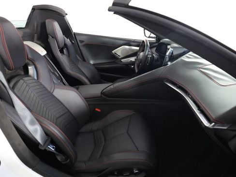 Used 2023 Chevrolet Corvette Stingray Premium Conv w/ Z51 Performance Package RWD image 13