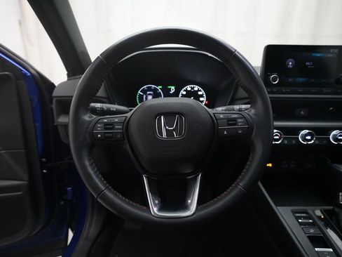 Used 2023 Honda CR-V Sport image 4
