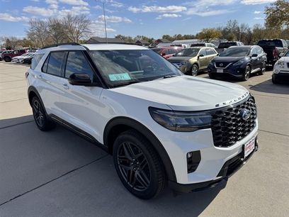 New 2026 Ford Explorer ST-Line w/ ST-Line Street Pack