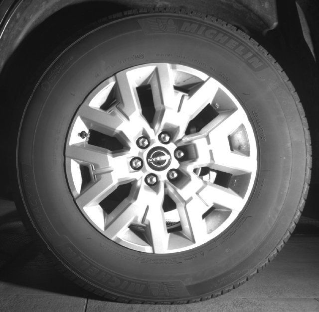 Used 2022 Nissan Frontier SV w/ Technology Package RWD image 8
