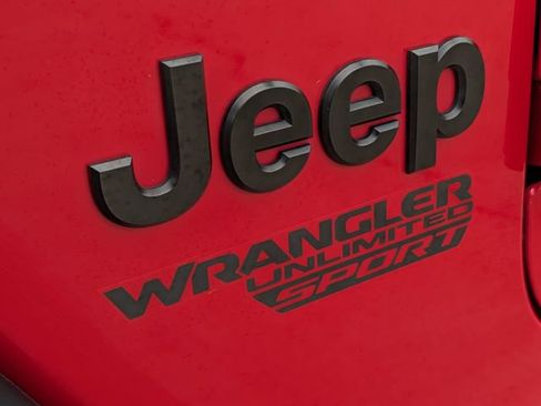 Used 2021 Jeep Wrangler Unlimited Sport AWD/4WD image 35