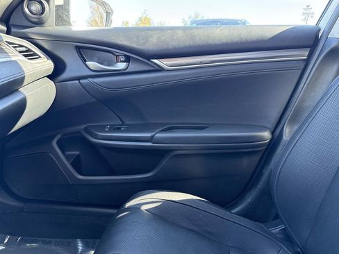 Used 2021 Honda Civic Touring image 29