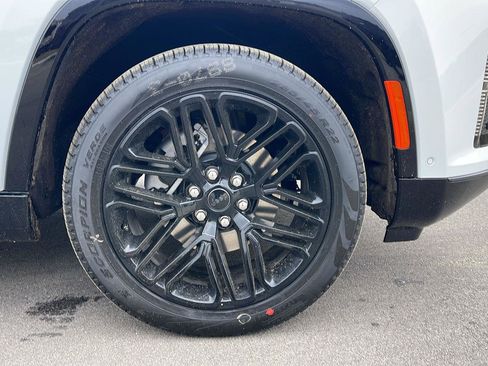 New 2026 Jeep Grand Wagoneer Limited image 9