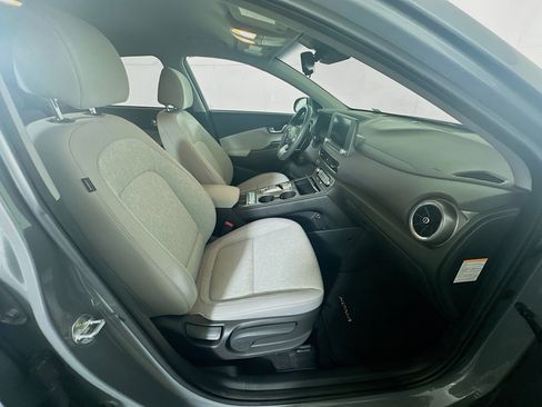 Used 2023 Hyundai Kona SE w/ Cargo Package image 31