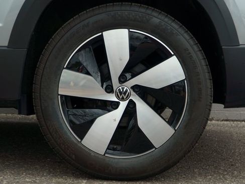Used 2025 Volkswagen Taos S AWD/4WD image 13