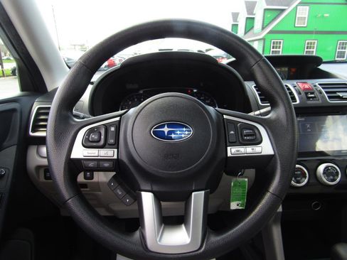 Used 2018 Subaru Forester 2.5i Premium AWD/4WD image 15