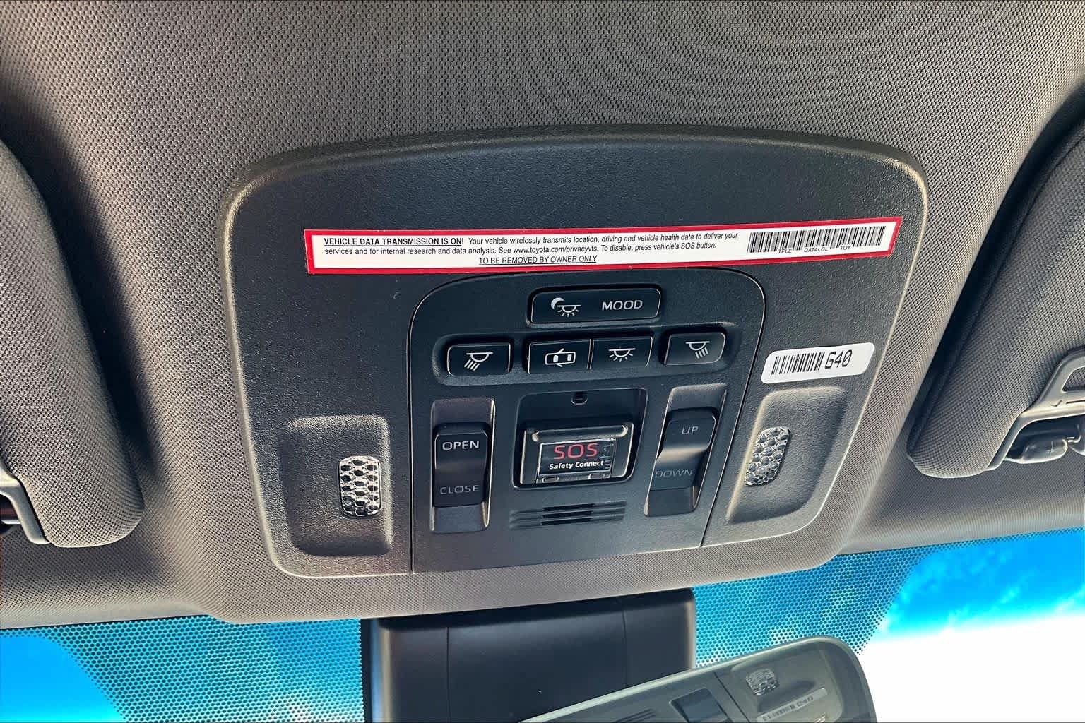 Used 2020 Toyota Avalon Limited FWD image 32